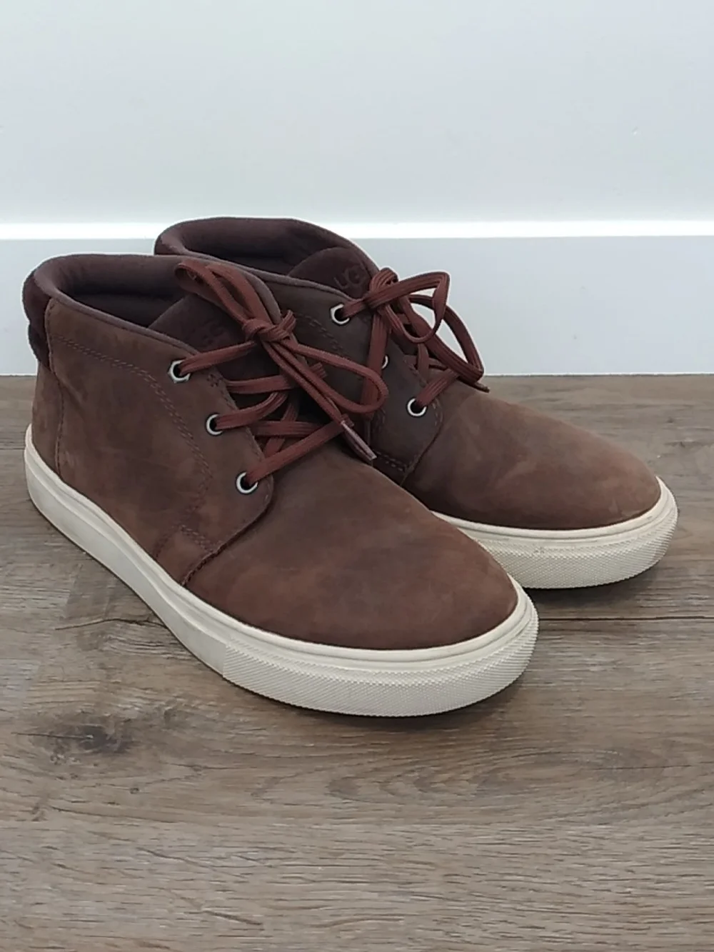Ugg Men's Brown Leather/Suede Chukka Weather Sneakers Casual Lace-Up Waterproof